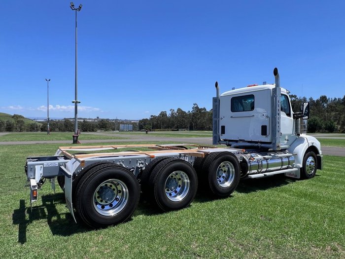 2024 Kenworth T610 Series T610SAR White