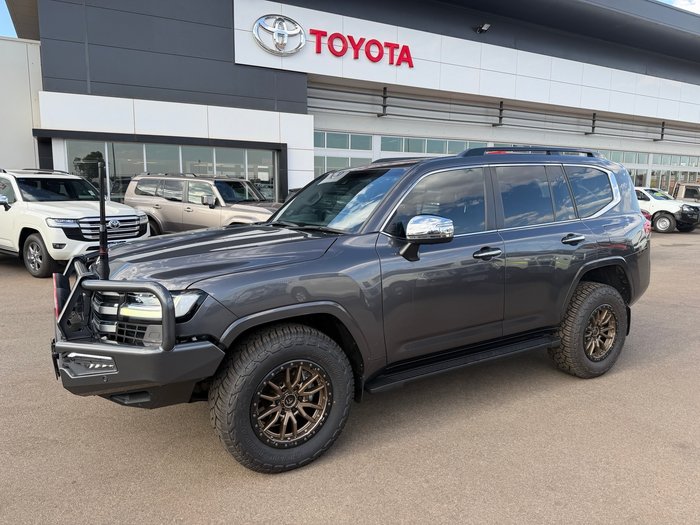 2023 Toyota LANDCRUISER