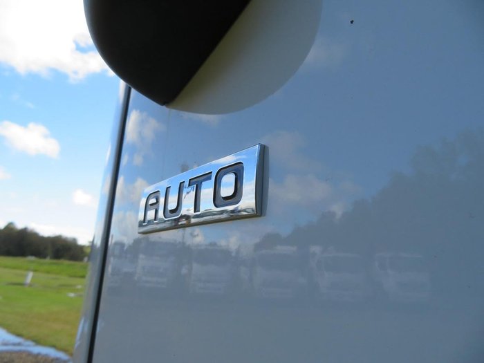 2025 Isuzu F Series FYJ300-350