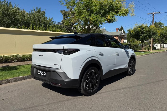 2024 Peugeot 3008 GT Premium Hybrid