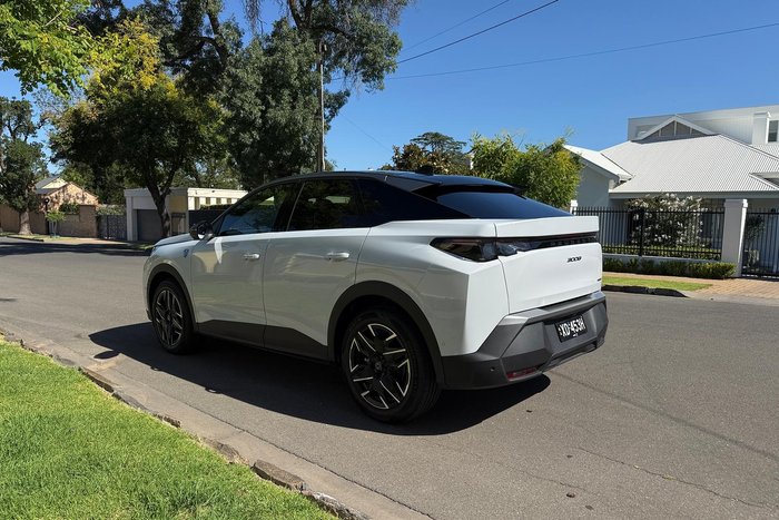 2024 Peugeot 3008 GT Premium Hybrid