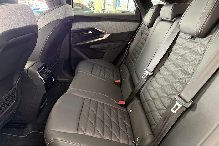 2024 Peugeot 3008 GT Premium Hybrid