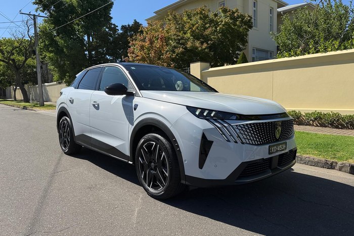 2024 Peugeot 3008 GT Premium Hybrid