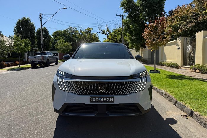 2024 Peugeot 3008 GT Premium Hybrid
