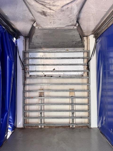 2004 Maxitrans St3 22 Pallet Sd Refrigerated Curtain, Tuck Away Tail Gate