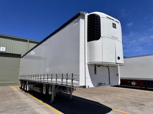 2004 Maxitrans St3 22 Pallet Sd Refrigerated Curtain, Tuck Away Tail Gate