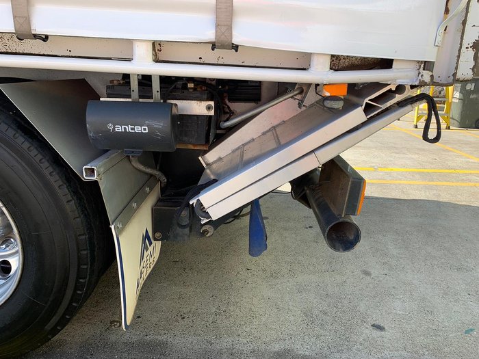 2004 Maxitrans St3 22 Pallet Sd Refrigerated Curtain, Tuck Away Tail Gate