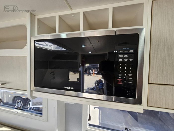 2016 New Age Caravans Blue Diamond Bd24e