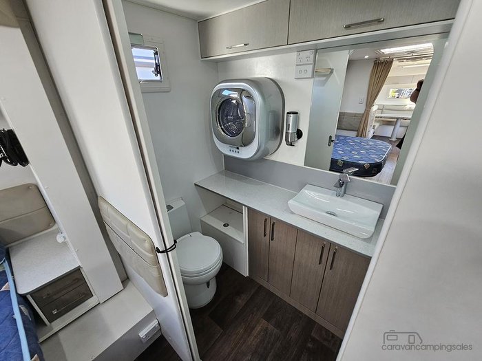 2016 New Age Caravans Blue Diamond Bd24e