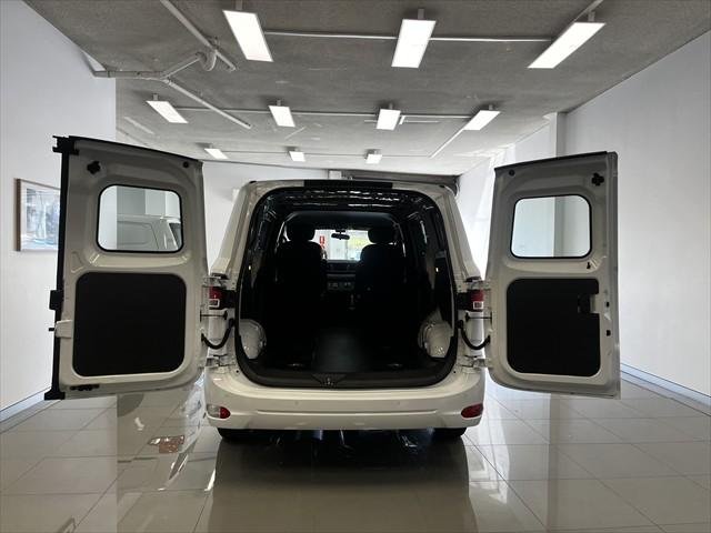 2023 LDV G10 +