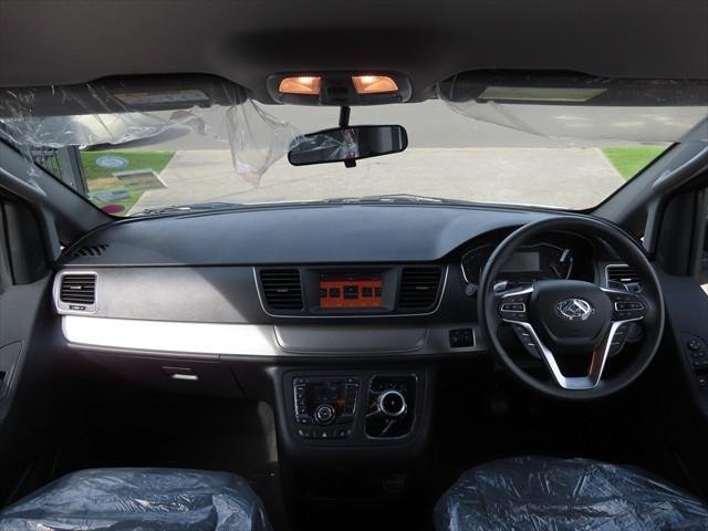 2023 LDV G10 +