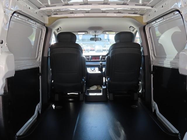 2023 LDV G10 +