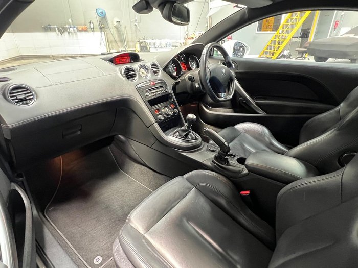 2011 Peugeot RCZ 200th Anniversary Pearl White