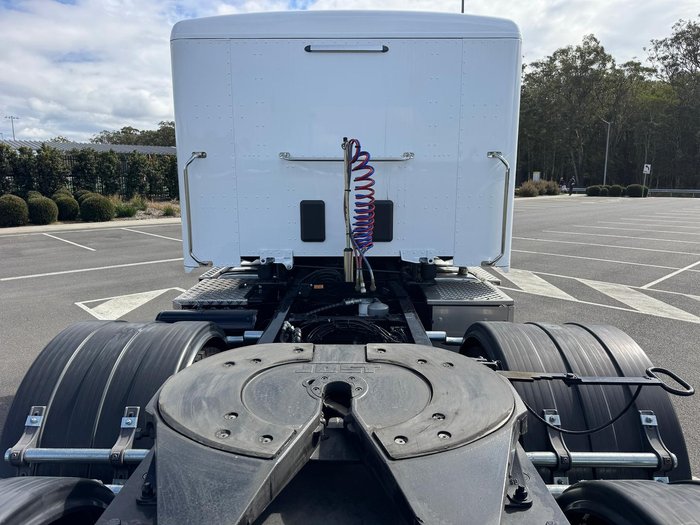 2024 Kenworth T410sar T410SAR IT BUNK White