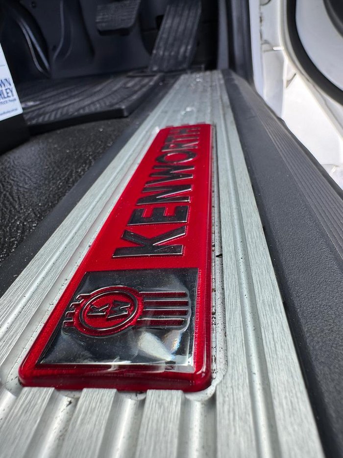 2024 Kenworth T410sar T410SAR IT BUNK White