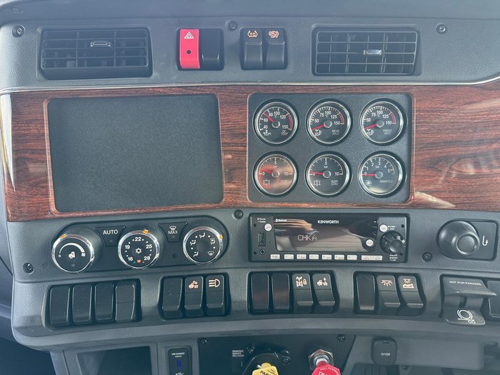 2024 Kenworth T410sar T410SAR IT BUNK White