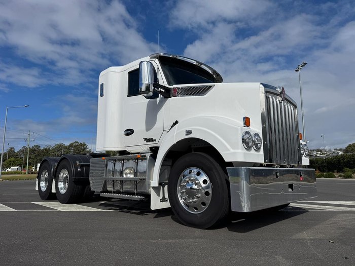 2024 Kenworth T410sar T410SAR IT BUNK White