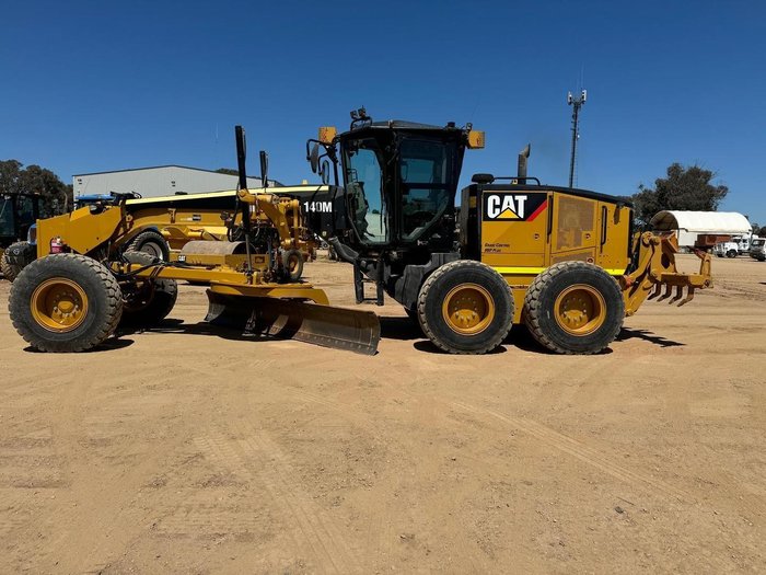 2019 Caterpillar 140M