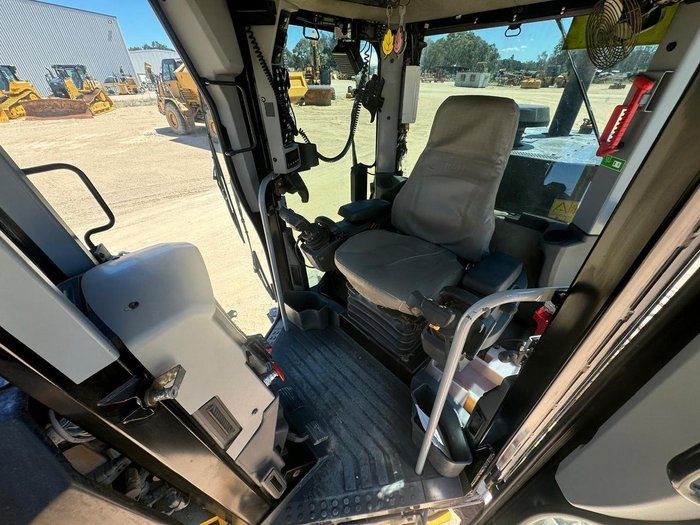 2019 Caterpillar 140M
