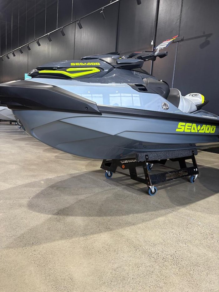 2025 SEA-DOO RXT-X RS 325