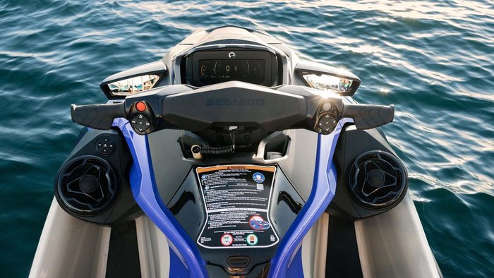 2025 SEA-DOO Wake Pro 230