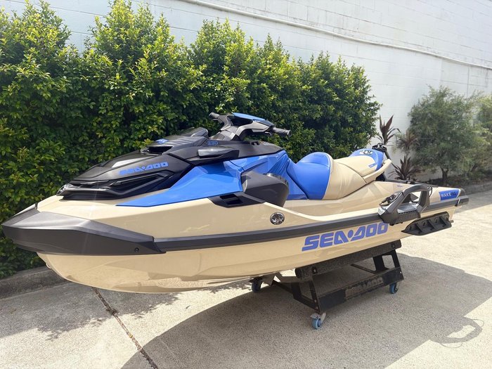 2025 SEA-DOO Wake Pro 230