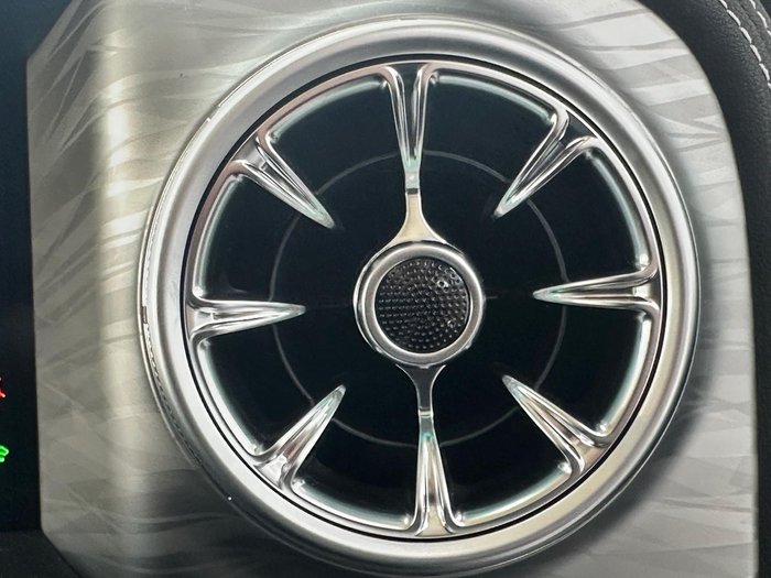 2024 GWM Tank 300 Lux
