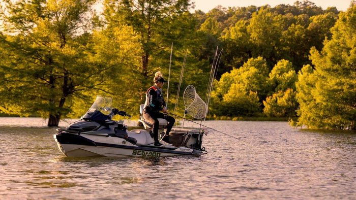 2025 SEA-DOO Fish Pro Apex 300