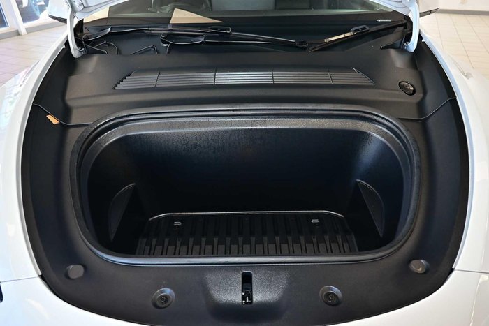 2022 Tesla Model Y Rear-Wheel Drive