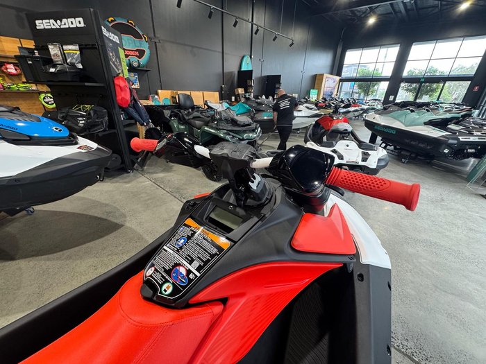 2025 SEA-DOO Spark Trixx 3up