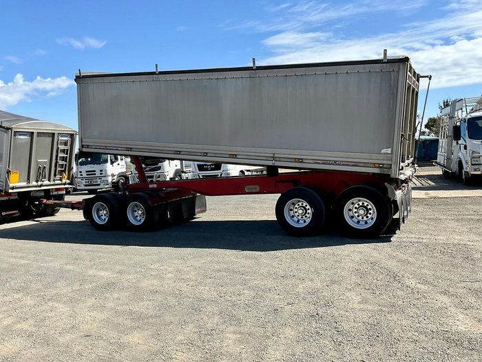 2013 Kenworth T409sar Truck Trailer Grain Spec $213650+Gst KENWORTH T409SAR WHITE