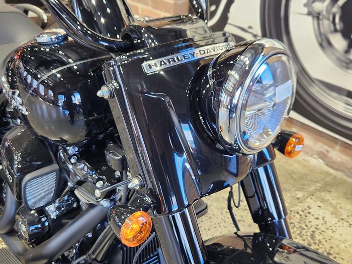 2025 Harley-Davidson Freewheeler 114 (FLRT) Freewheeler Black