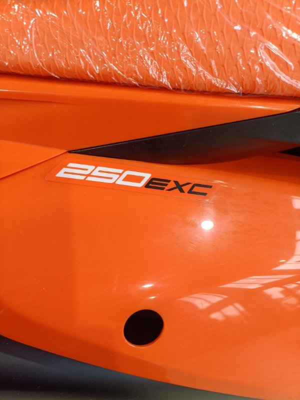 2025 KTM 2025 KTM 250 EXC-F ORANGE