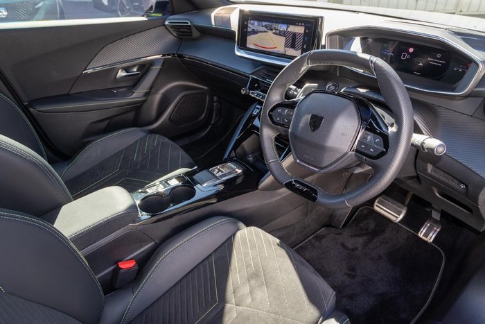 2024 Peugeot 2008 GT