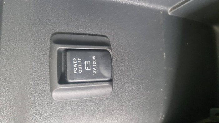 2018 MITSUBISHI OUTLANDER ES ADAS 5 SEAT 2WD