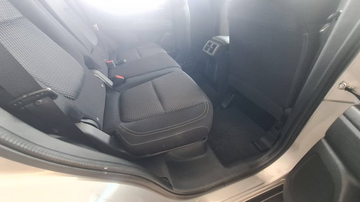 2018 MITSUBISHI OUTLANDER ES ADAS 5 SEAT 2WD