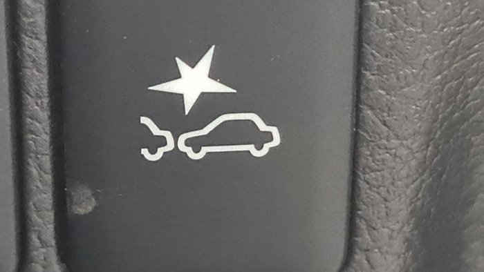 2018 MITSUBISHI OUTLANDER ES ADAS 5 SEAT 2WD