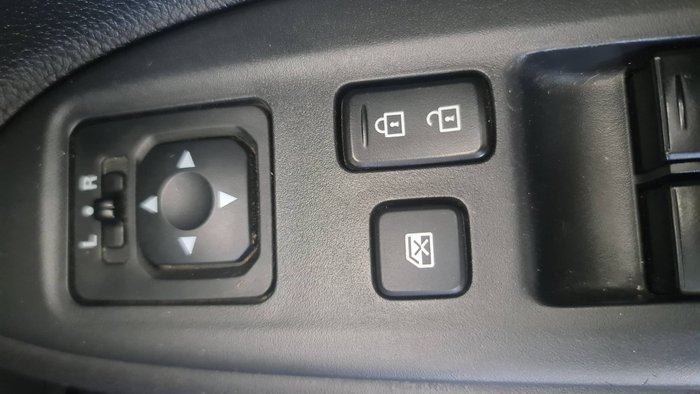 2018 MITSUBISHI OUTLANDER ES ADAS 5 SEAT 2WD