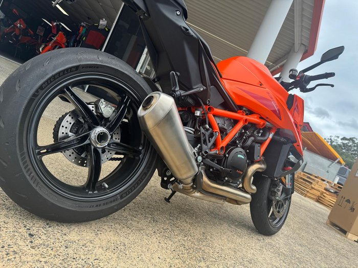 2024 KTM 1390 Super Duke R