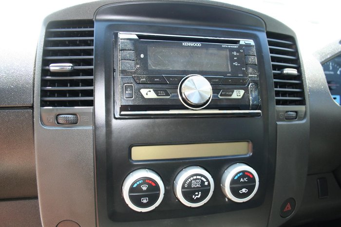 2013 Nissan Navara ST D40 Series 6 4X4 Dual Range Arctic White