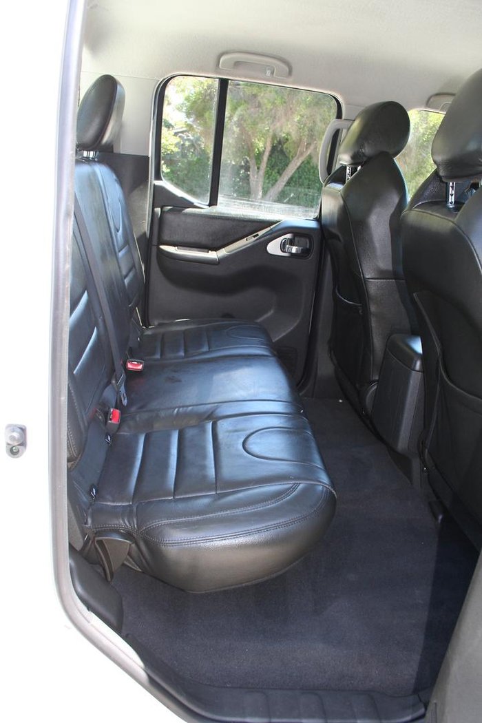 2013 Nissan Navara ST D40 Series 6 4X4 Dual Range Arctic White