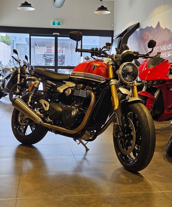 2025 Triumph Speed Twin 1200 RS Speed Twin Orange