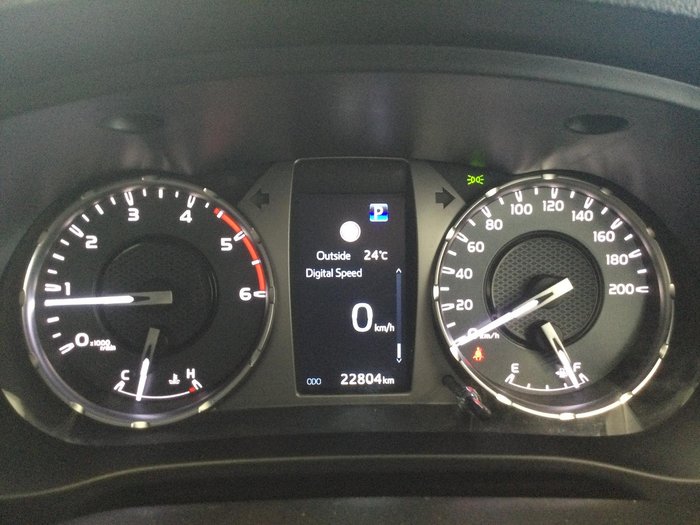 2024 Toyota Hilux SR