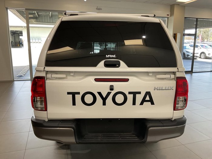 2024 Toyota Hilux SR