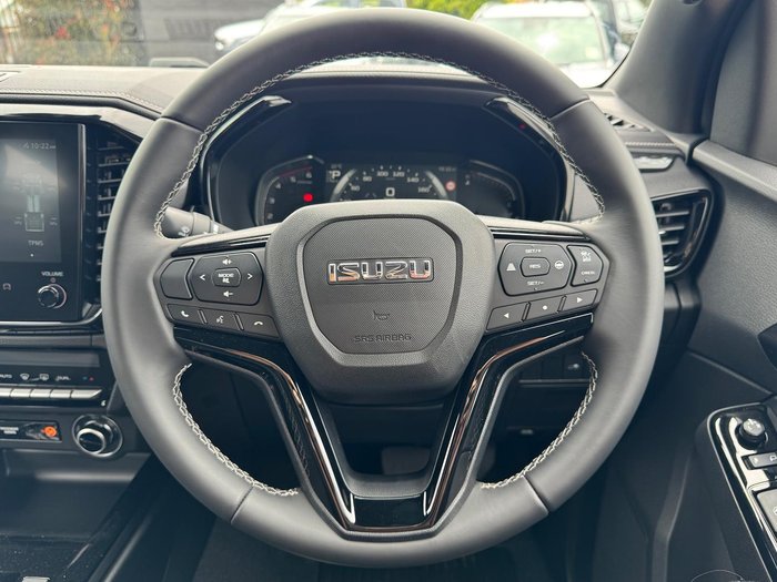 2025 Isuzu D-MAX BLADE