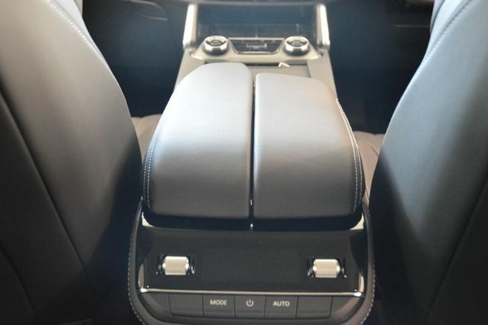 2024 LDV D90 Executive