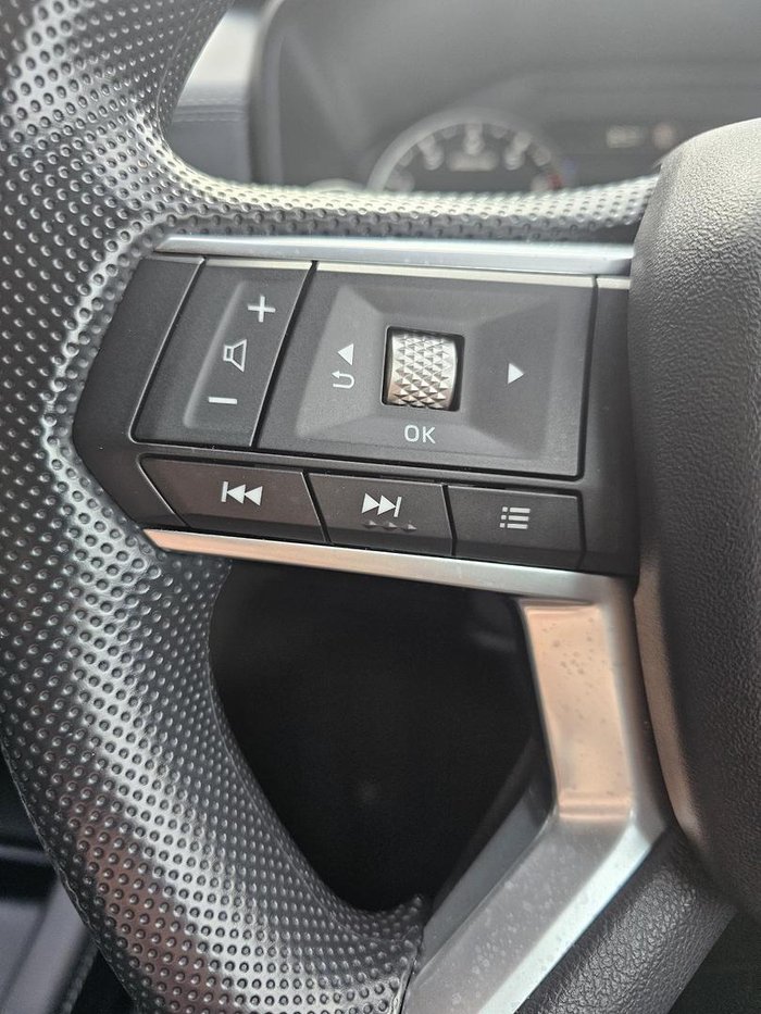2024 Mitsubishi Outlander ES
