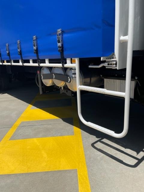 2024 Fuso Fighter 2427 White