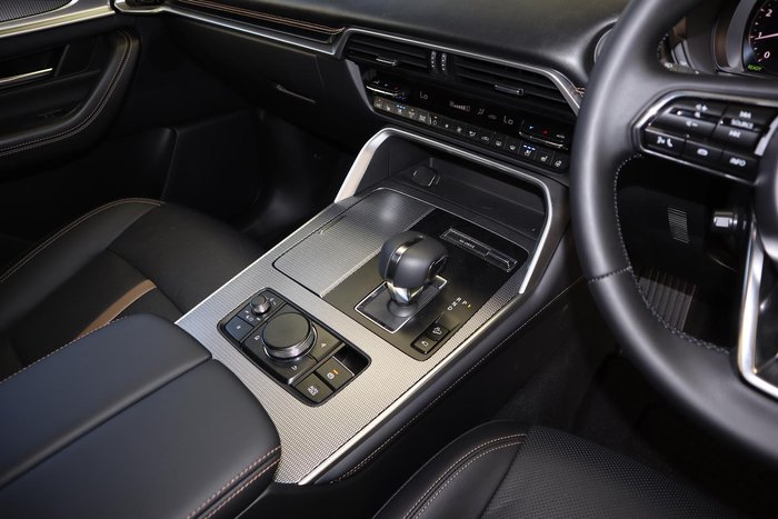 2024 Mazda CX-70 G50e Azami