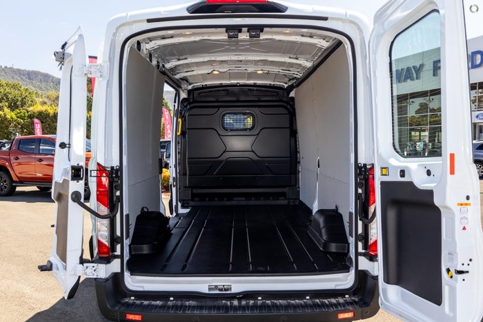 2023 Ford E-Transit 420L
